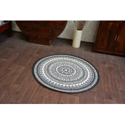 Round rug, perfect for a child's room, colorful and cheerful