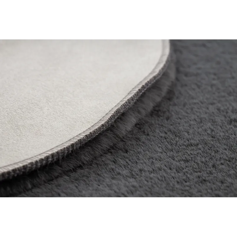 NEW DOLLY Flower Rug as a stylish decorative element for garden or terrace