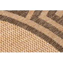 Sisal rug, perfect for gardens or patios, weather-resistant design