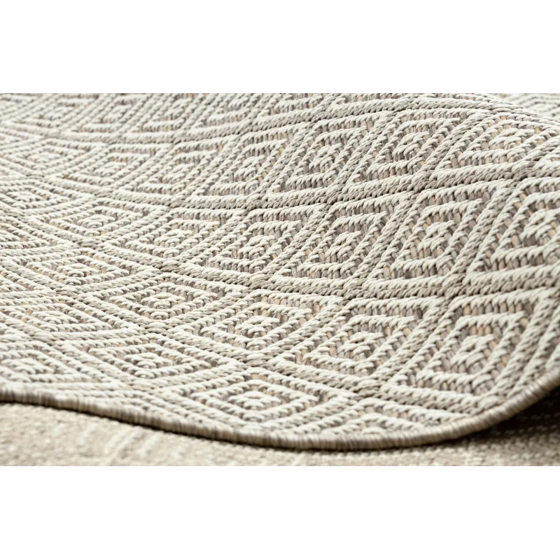 Rug perfect for garden, relaxation area or kids' room
