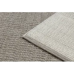 Boho sisal carpet in beige, perfect for outdoor spaces or gardens
