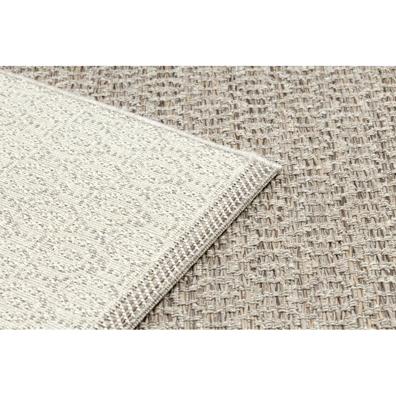 Natural sisal rug, soft and durable in beige color