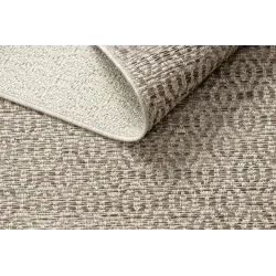 Stylish sisal rug, perfect for gardens or outdoor spaces