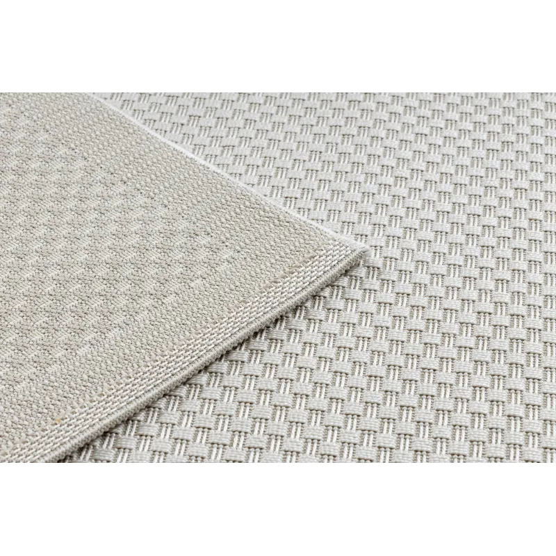 Natural textured sisal rug, ideal for the living room