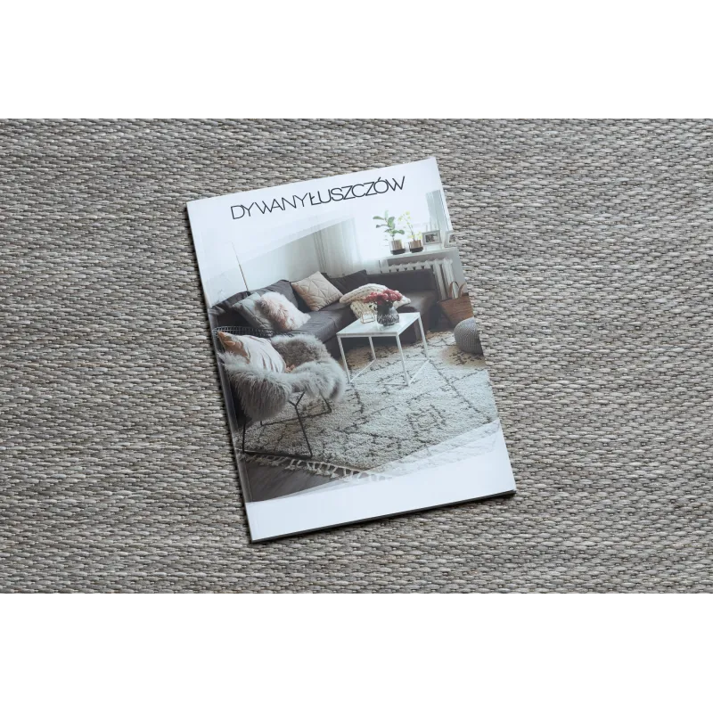 Stylish beige sisal rug, ideal for modern home decor