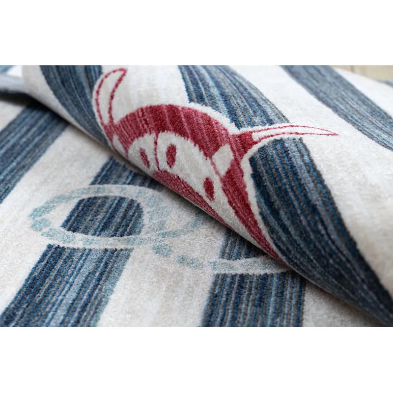 Anchor-shaped children's rug, perfect for outdoor or kids' rooms