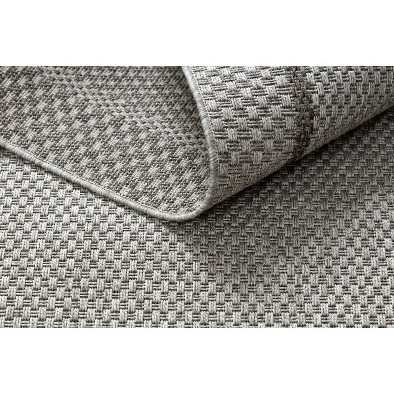 Beige sisal rug, perfect for garden spaces, Boho style