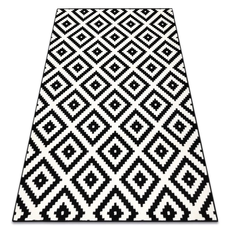 Morad RUTA Geometric Diamond Rug