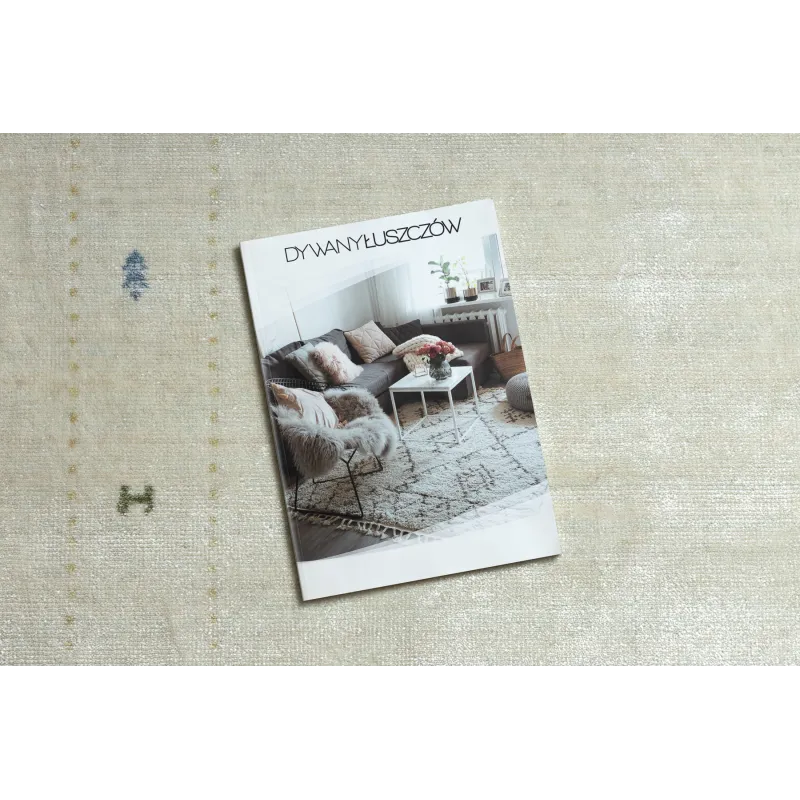 Stylish HERIZ A0987C rug in cream, perfect for elegant interiors