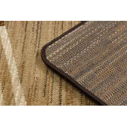 ROYAL HE397 rug with a geometric pattern, soft and pleasant to the touch