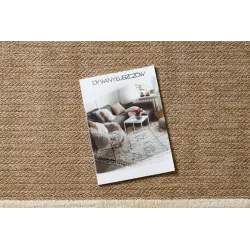 Stylish beige rug, perfect for the living room