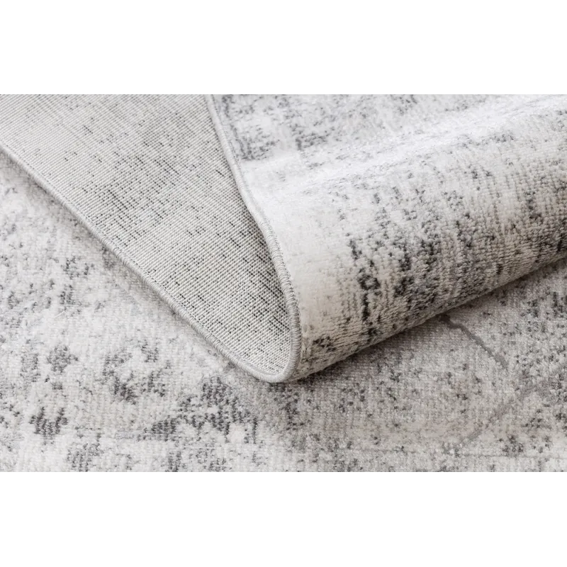 Vintage rug with fringes - perfect for the garden or patio