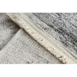 Stylish DISTIN 0201A rug, great for a garden or kids' room