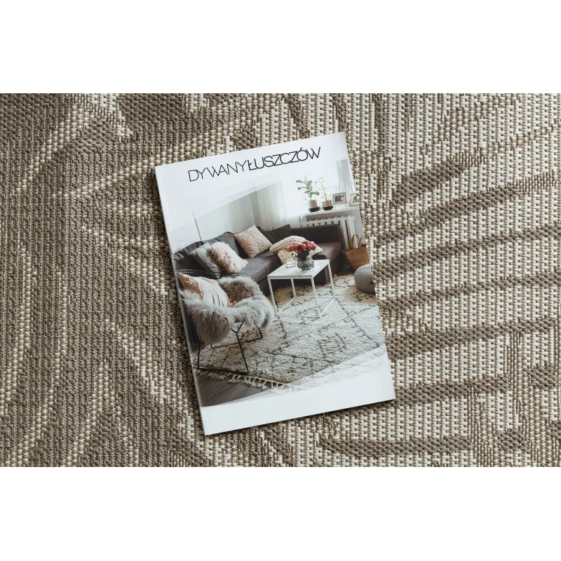 Stylish sisal rug in shades of grey, perfect for modern interiors
