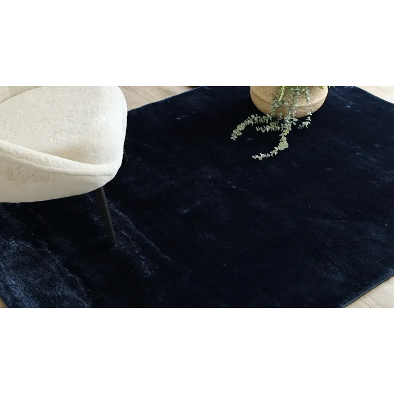 Navy VISCO rug, soft texture and contemporary design