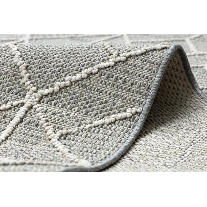 Jersey Geometric Loop Rug