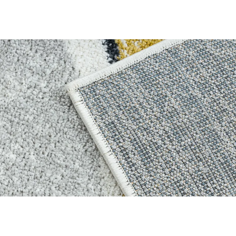 FUSION 5868 rug with a modern pattern, great for living rooms or bedrooms