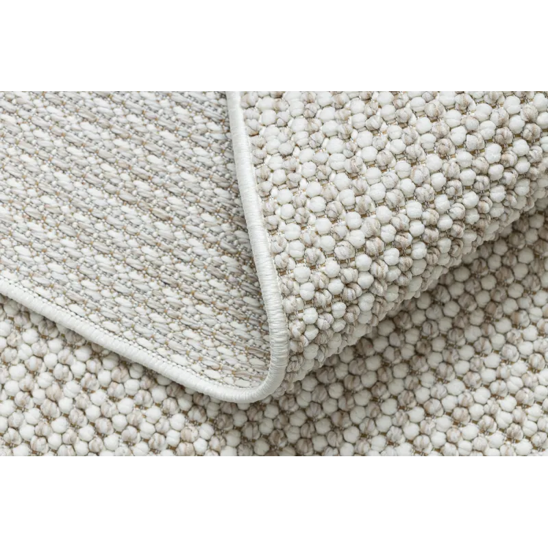 Rug suitable for garden or terrace, perfect for summer days