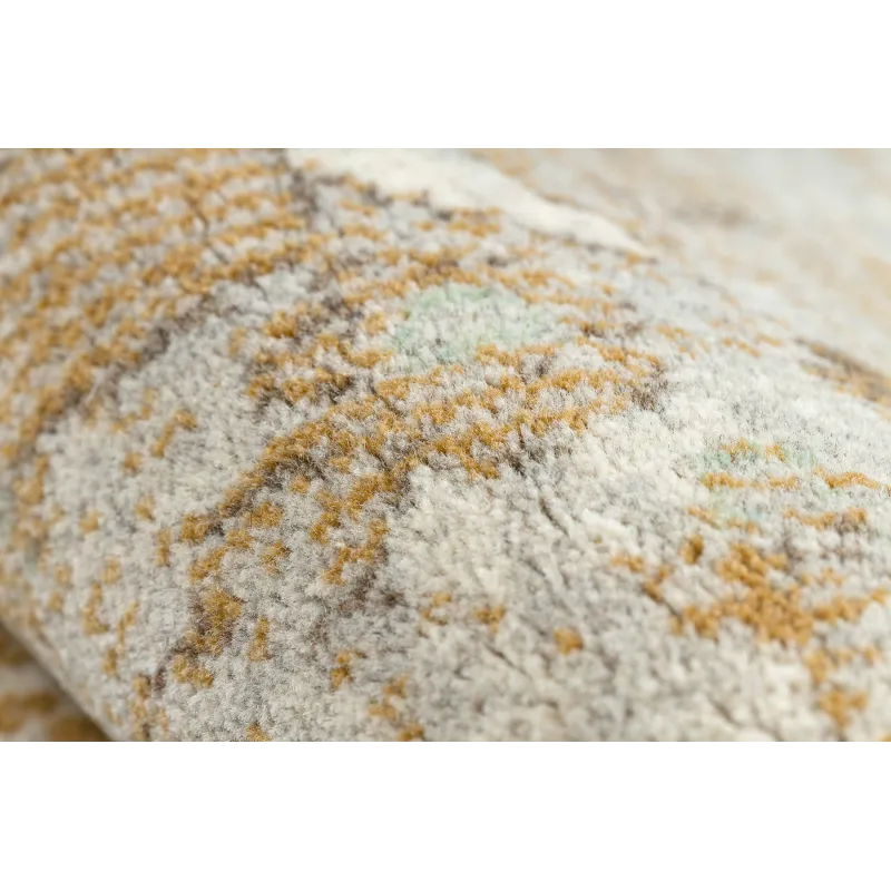 Universal wool rug, perfect for garden or patio use