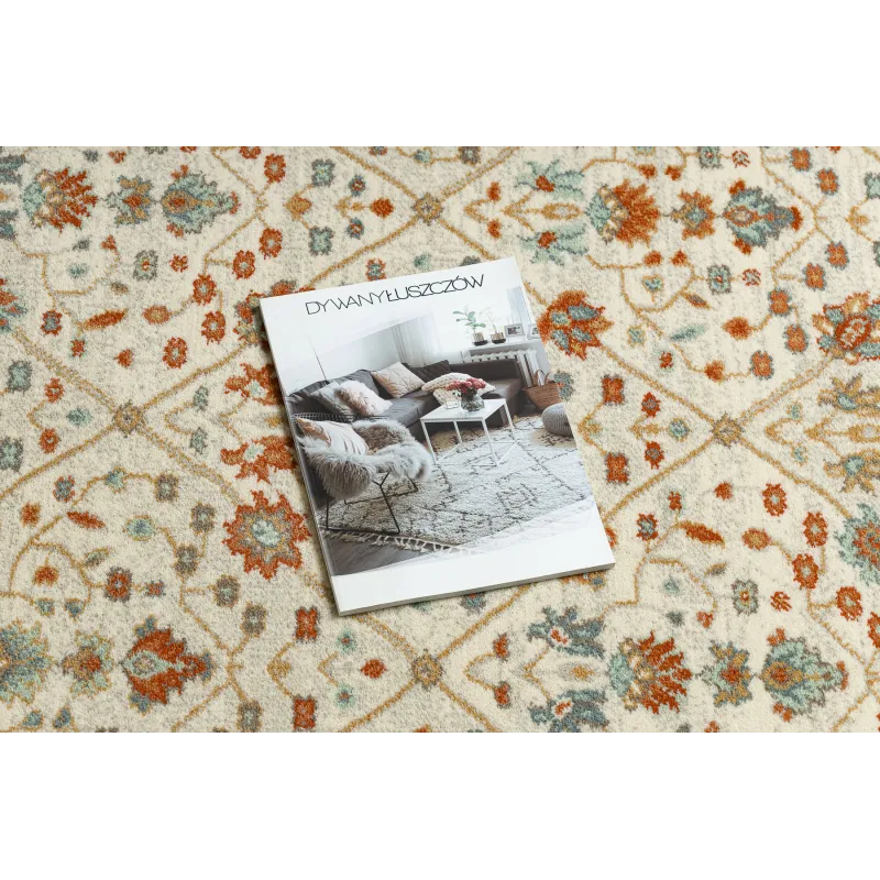 SOHO rug in beige and terracotta, a stylish addition to interiors