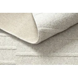 Elegant wool rug, perfect for the bedroom or conservatory