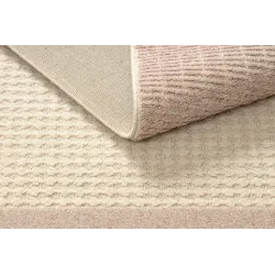 FLUX rug is perfect for living rooms or bedrooms, in a loft style