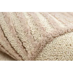 FLUX rug, perfect for a children's room in beige and pink colors