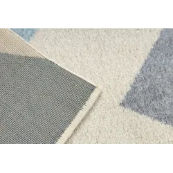 Zigzag rug in yellow, soft and pleasant to the touch