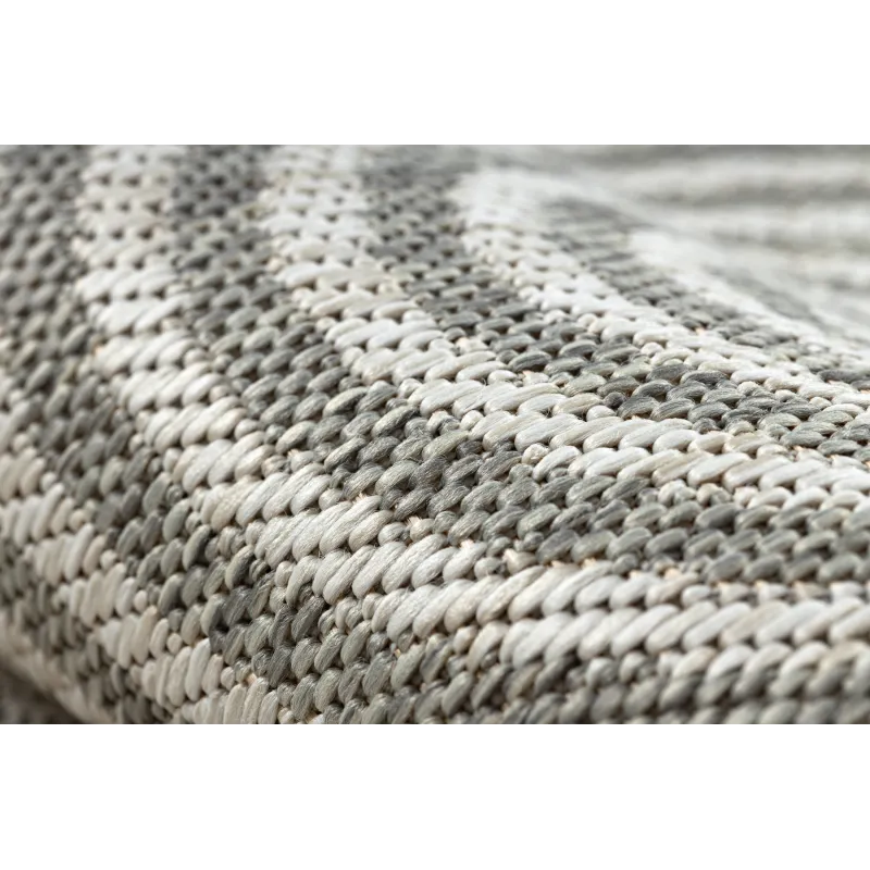 ORGANIC 1835 rug suitable for garden or outdoor spaces, durable material