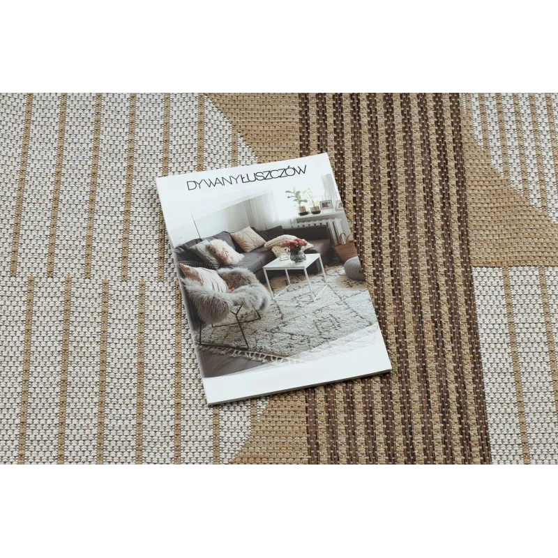 Stylish ORGANIC 2769 sisal rug in natural tones - perfect for modern interiors