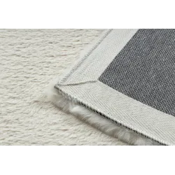 BUNNY rug with soft texture, perfect for cozy living spaces