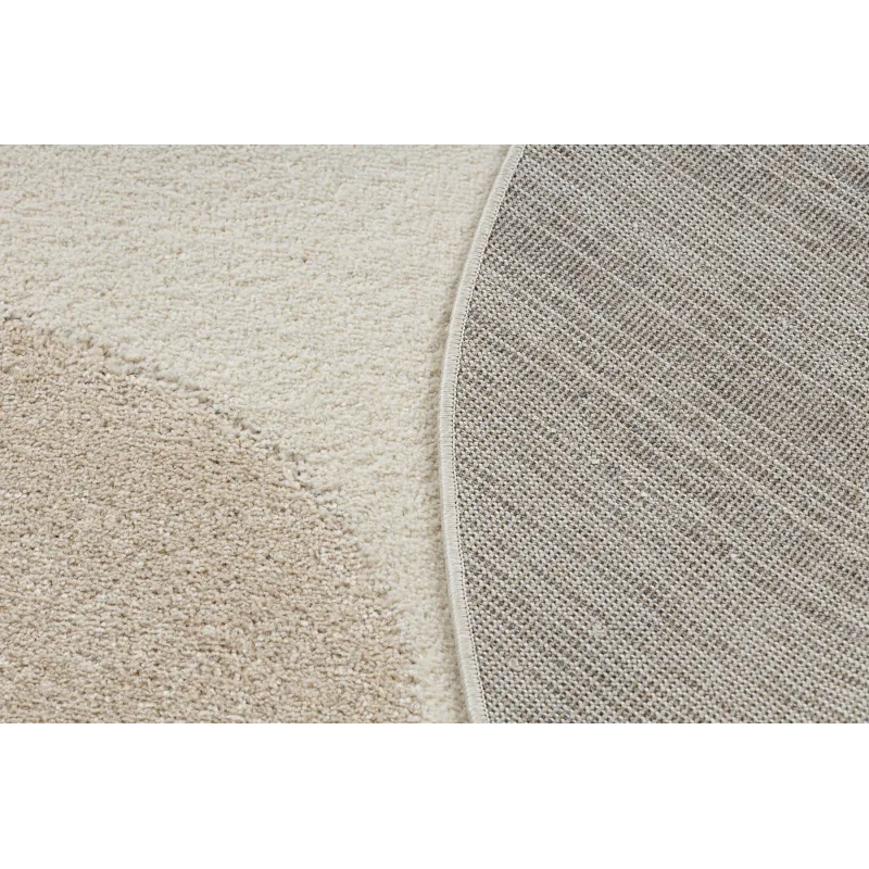 FUSION 5706 rug with a modern, abstract pattern, soft material