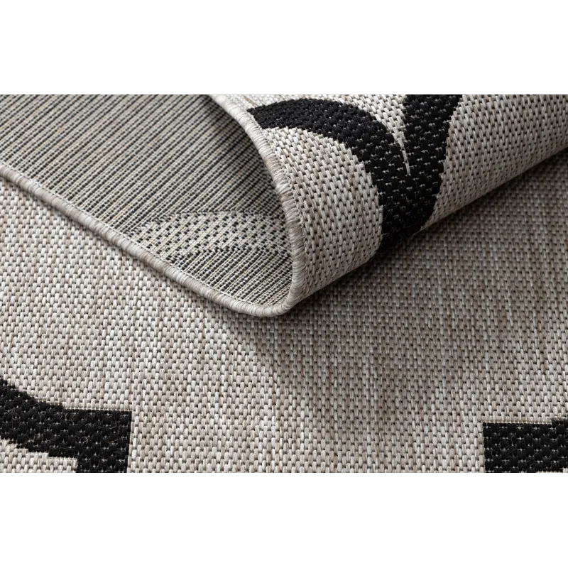 Ideal rug for living room or bedroom, adds style and elegance