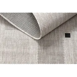 Sisal rug perfect for living room or garden, adds style and elegance