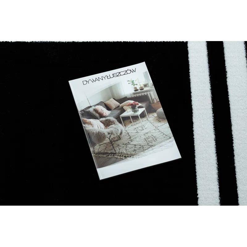 Black HAMPTON rug, elegant style with modern design