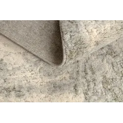 FLUX rug 461.121.SA991 perfect for living room or bedroom decor
