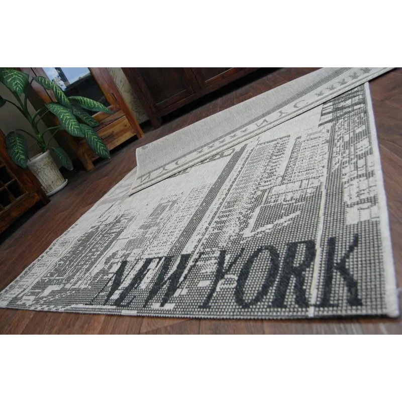 FLOORLUX sisal rug, perfect for outdoor or patio use