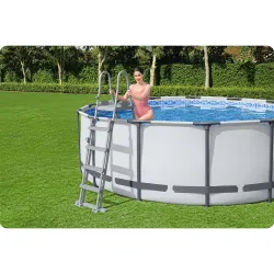 Frame Pool 549 x 274 x 122 cm, excellent for children's playtime