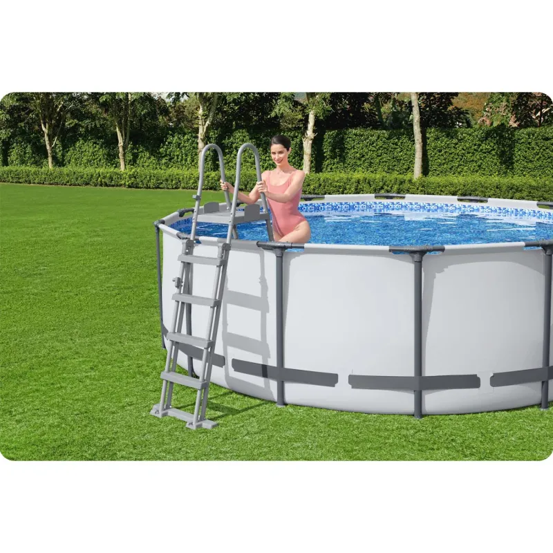 Frame Pool 549 x 274 x 122 cm, excellent for children's playtime
